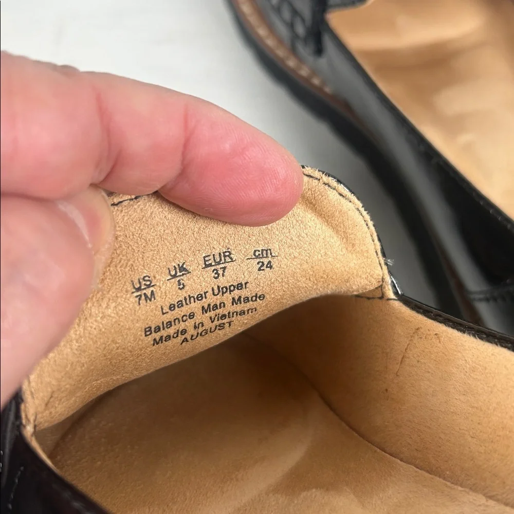 NWOT Naturalizer Ellie Blk Patent Leather Loafers with Tassels Size 7 NWOT Shoe - Picture 7 of 12